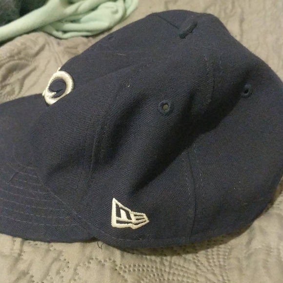 Blue Wahoo's minor league baseball hat - Picture 2 of 5
